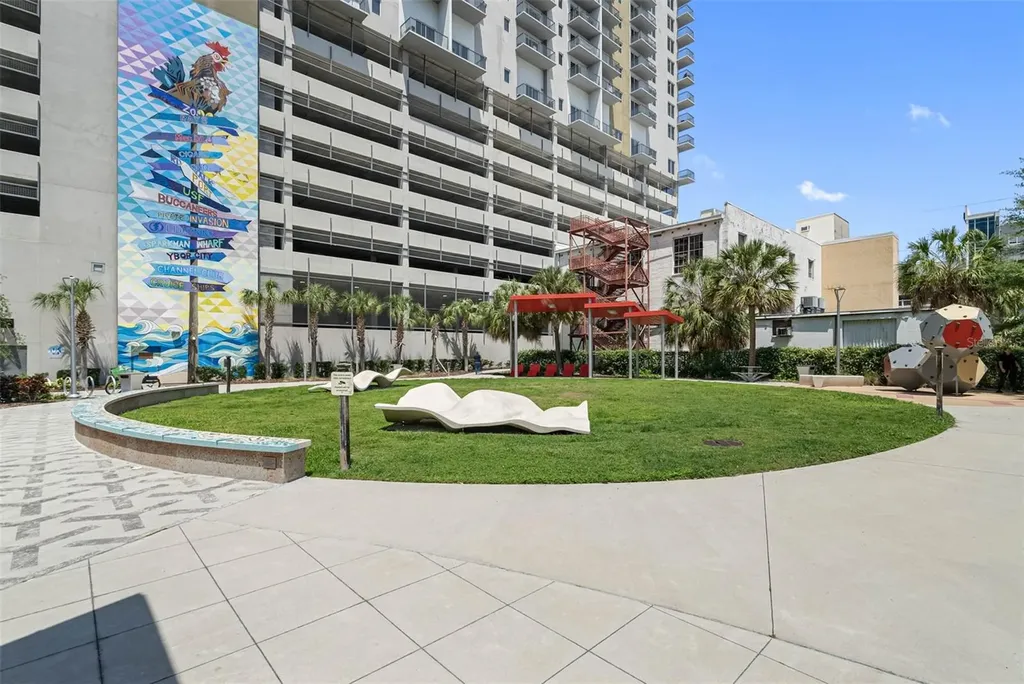 1120 E Kennedy Boulevard Tampa FL 33602