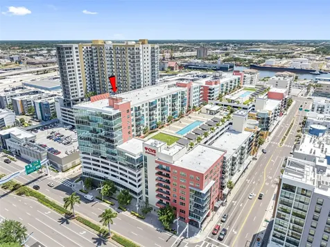 1120 E Kennedy Boulevard Tampa FL 33602
