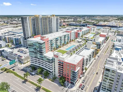 1120 E Kennedy Boulevard Tampa FL 33602