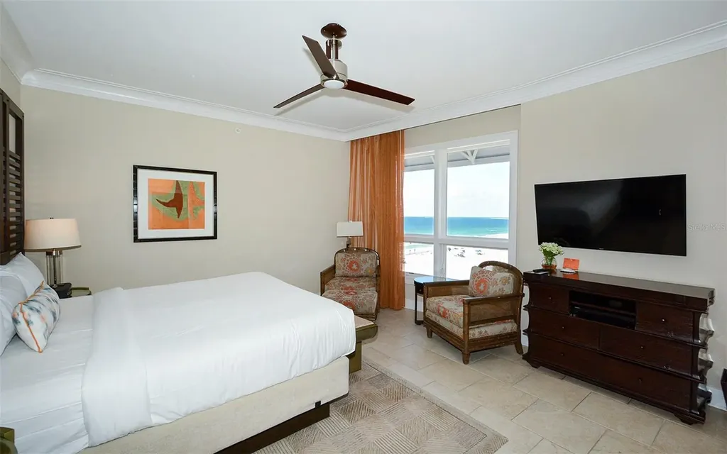 915 Seaside Drive Sarasota FL 34242