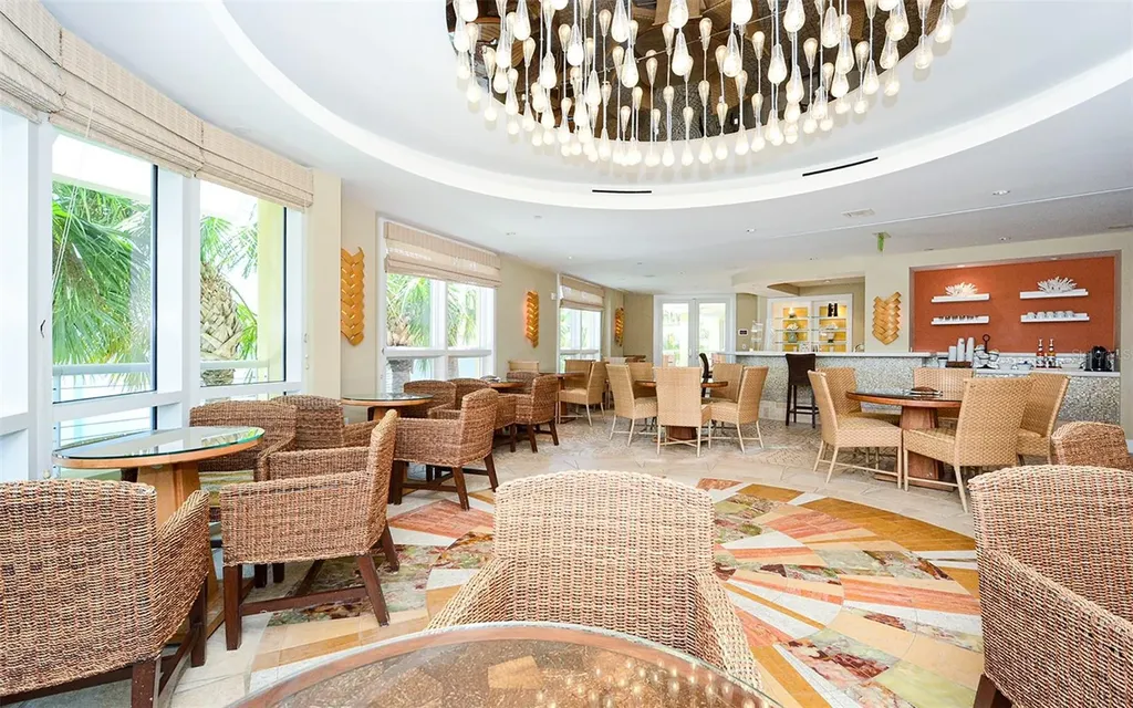 915 Seaside Drive Sarasota FL 34242