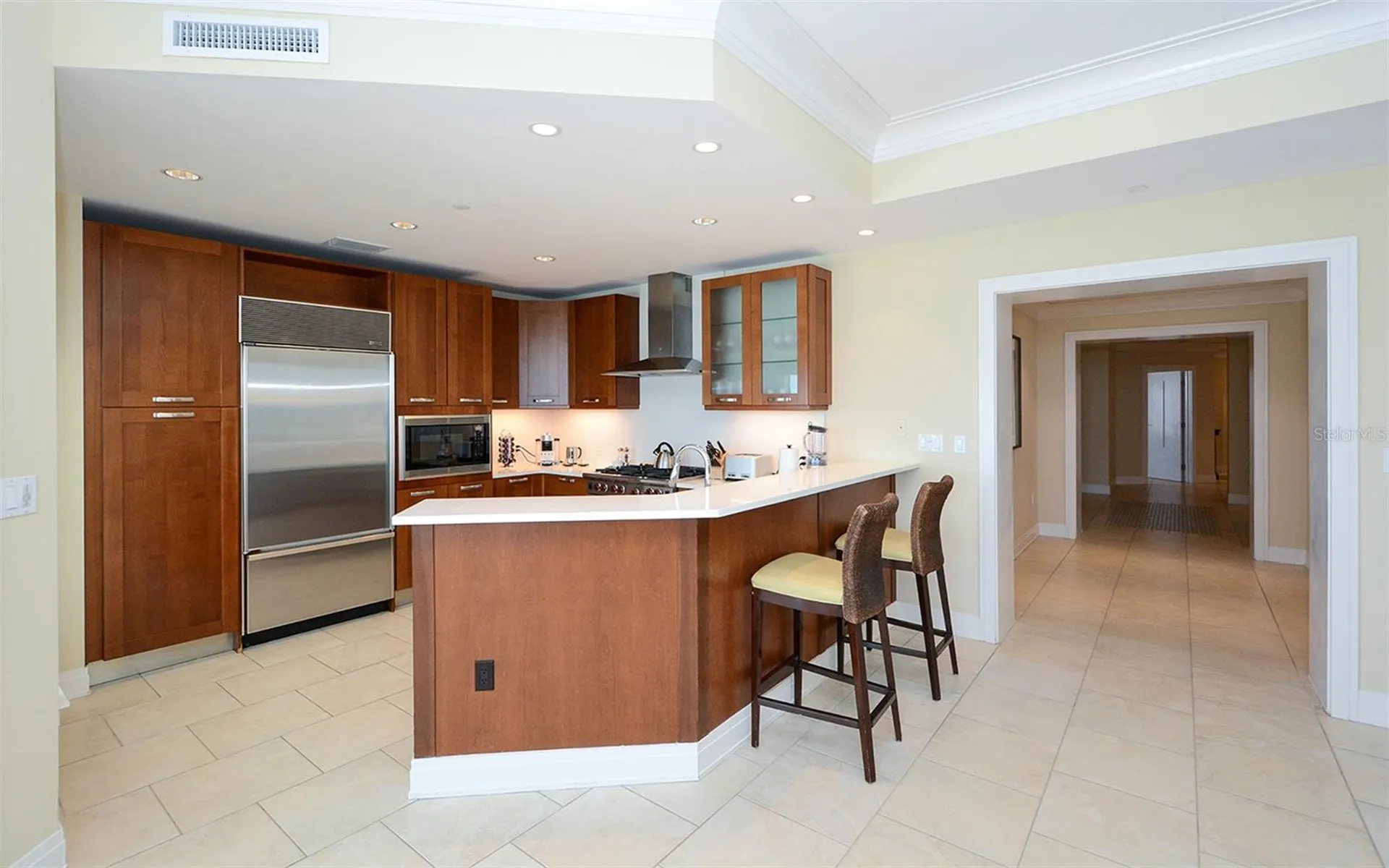 915 Seaside Drive Sarasota FL 34242