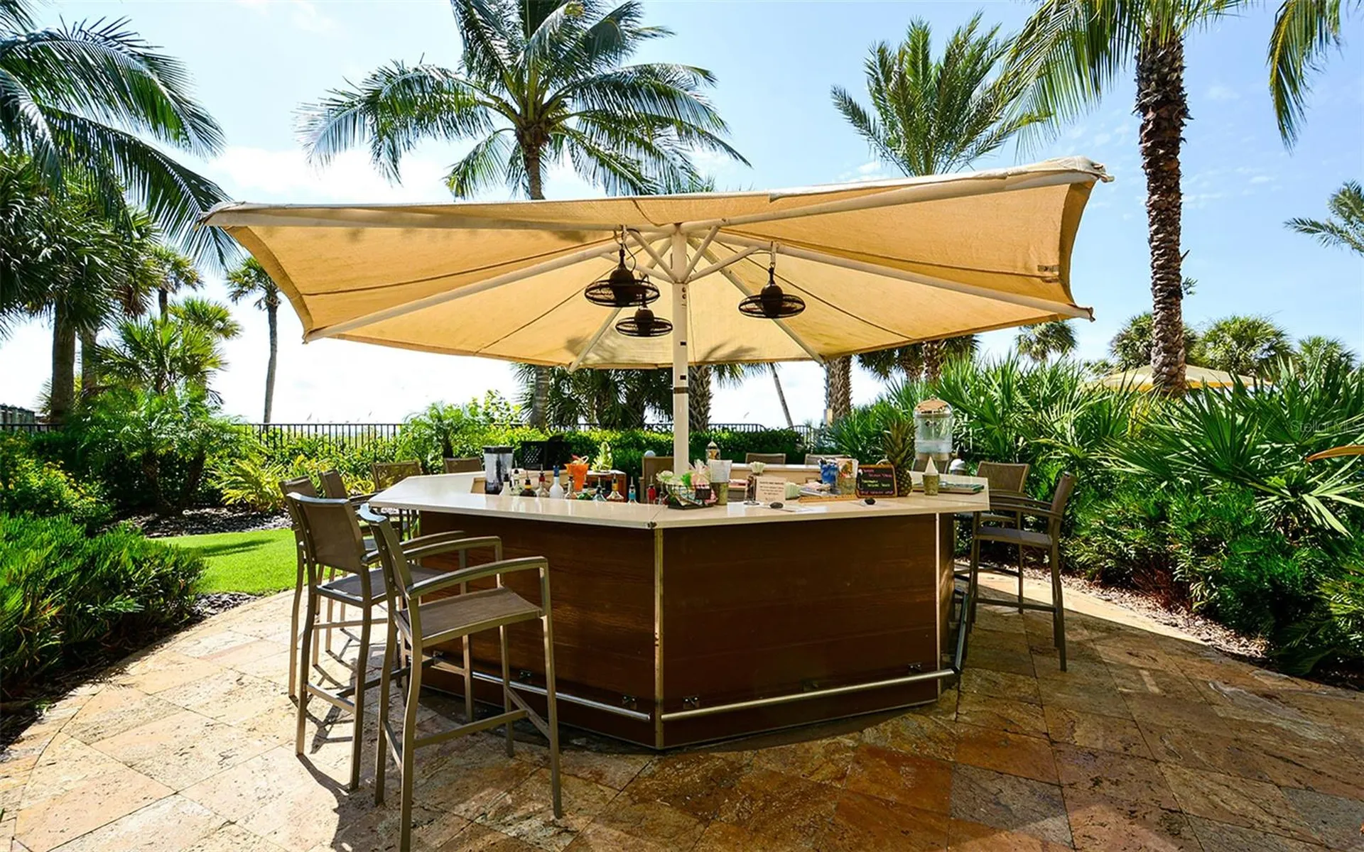 915 Seaside Drive Sarasota FL 34242