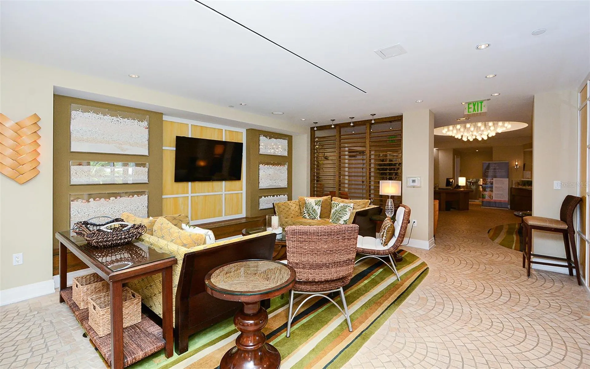 915 Seaside Drive Sarasota FL 34242
