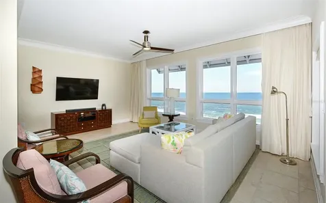 915 Seaside Drive Sarasota FL 34242