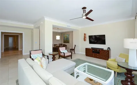 915 Seaside Drive Sarasota FL 34242
