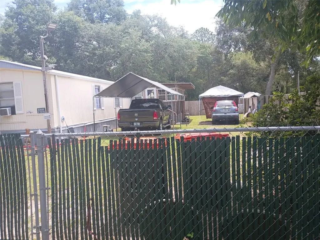 711 SE 129th Court Silver Springs FL 34488