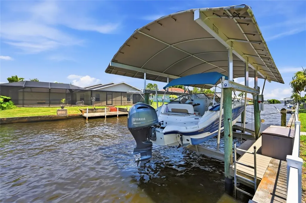 7219 Reymoor Drive North Fort Myers FL 33917