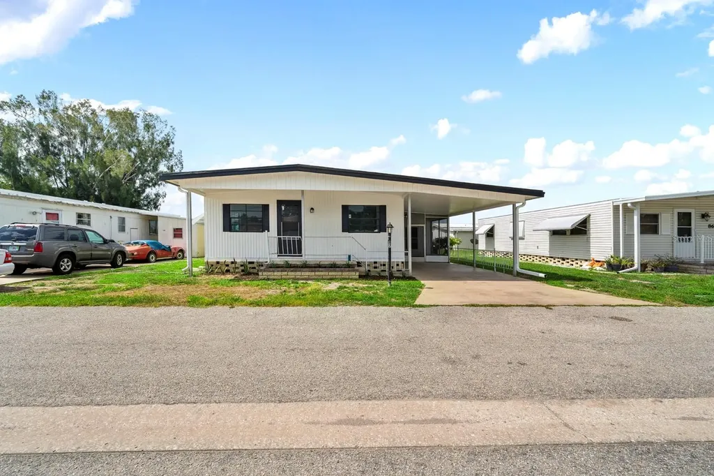 6710 36th Avenue E Palmetto FL 34221