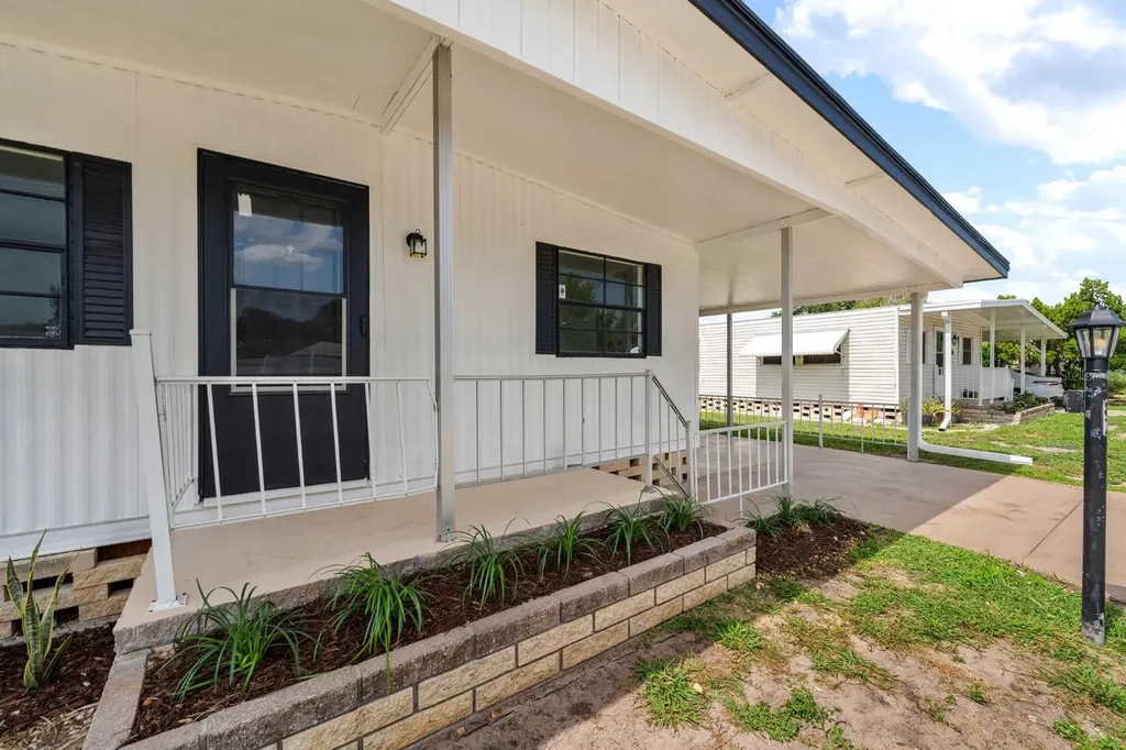 6710 36th Avenue E Palmetto FL 34221