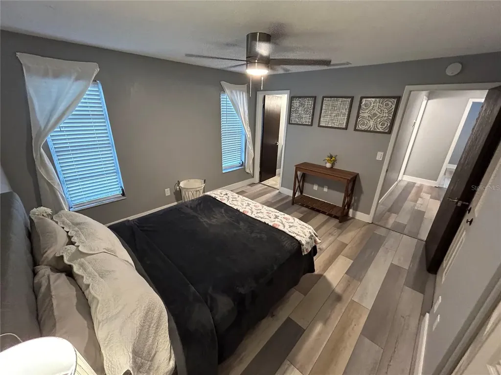 5702 27th Avenue S Gulfport FL 33707