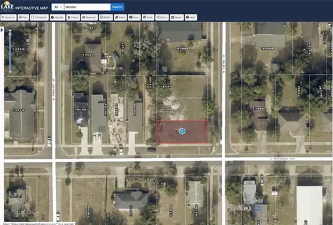 210 N Exeter Street Eustis FL 32726