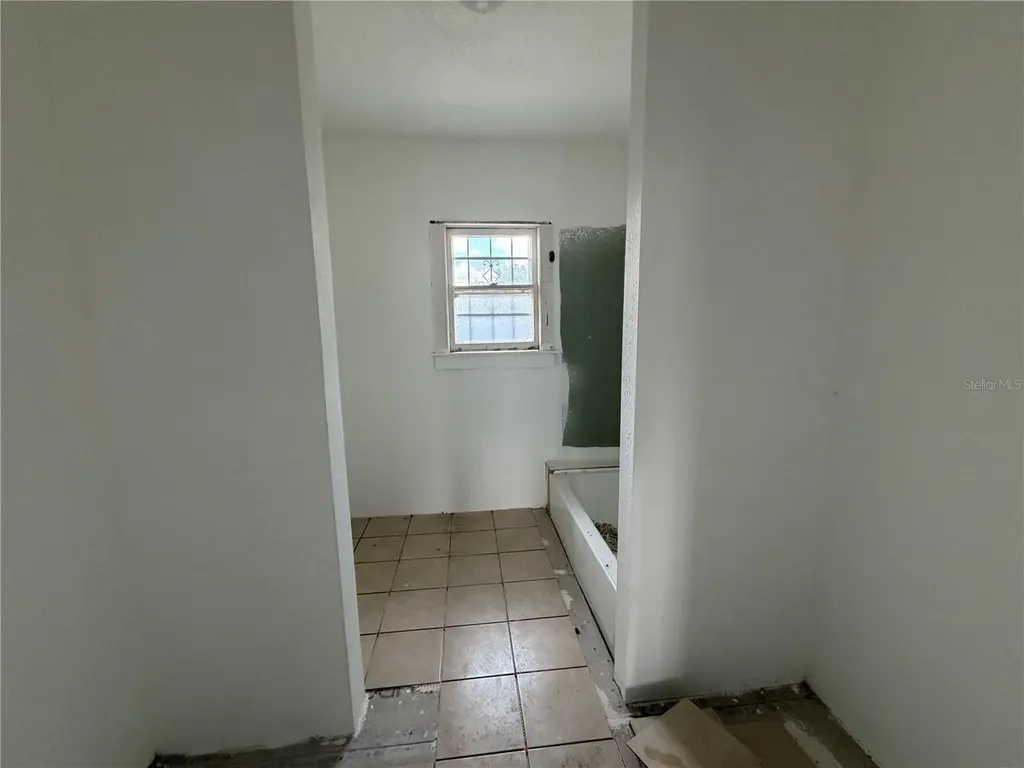 5714 16th Avenue S Tampa FL 33619