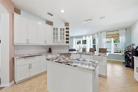 3661 Crescent Park Boulevard Orlando FL 32812