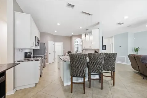 3661 Crescent Park Boulevard Orlando FL 32812