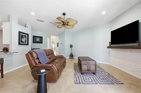 3661 Crescent Park Boulevard Orlando FL 32812
