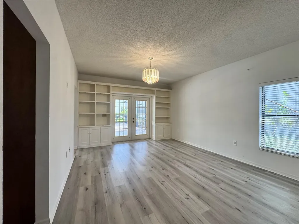 6077 Marella Drive Sarasota FL 34243