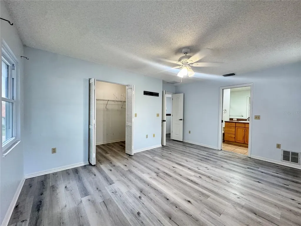 6077 Marella Drive Sarasota FL 34243