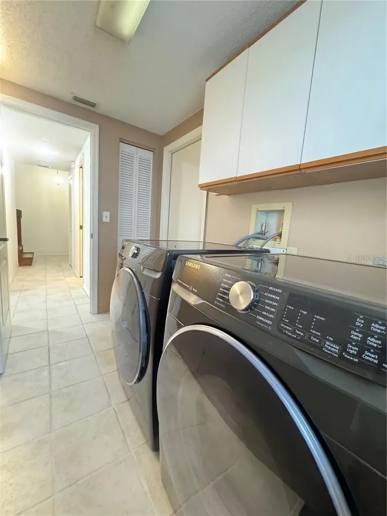 6077 Marella Drive Sarasota FL 34243