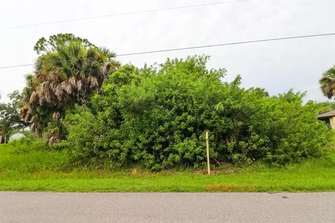 515 Ramblewood Street Port Charlotte FL 33953