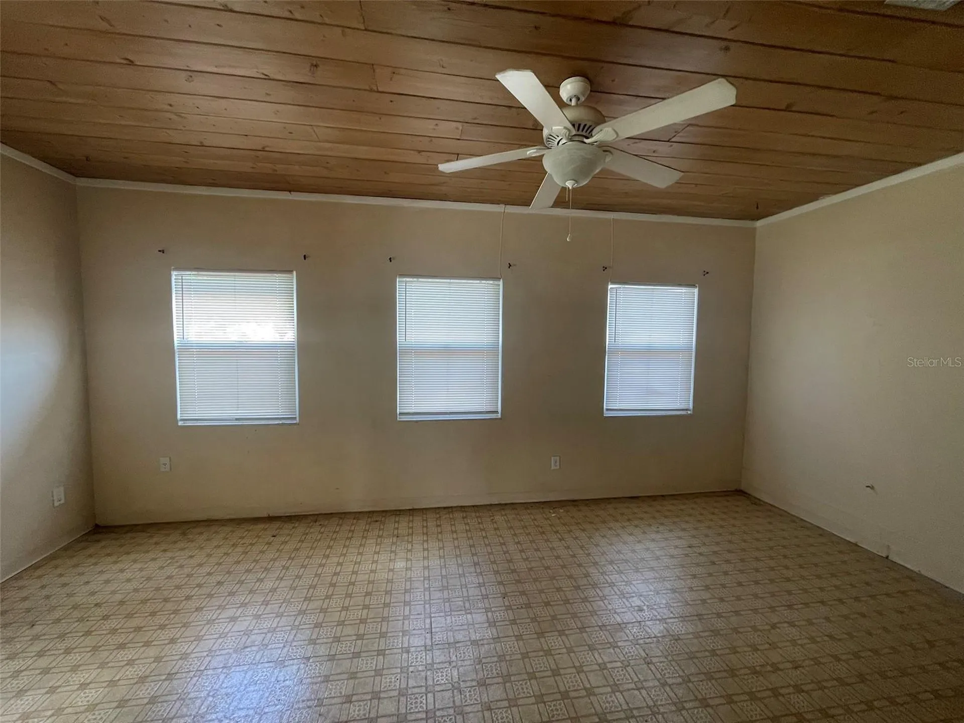 3305 13th Avenue W Bradenton FL 34205