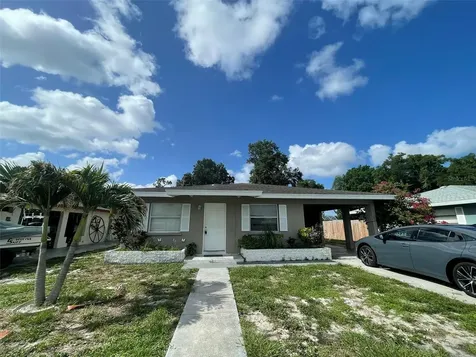 3305 13th Avenue W Bradenton FL 34205