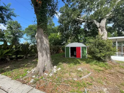 3305 13th Avenue W Bradenton FL 34205