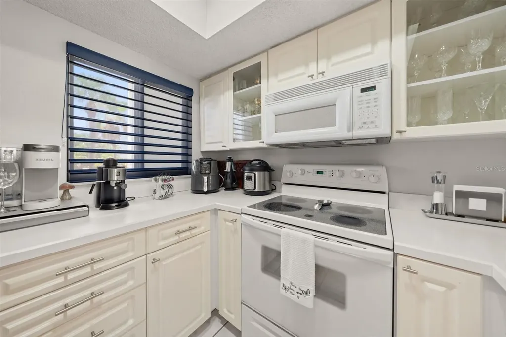 3111 Pass A Grille Way St Petersburg FL 33706