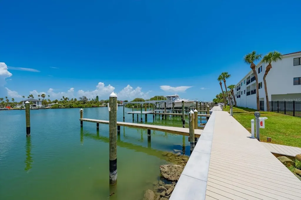 3111 Pass A Grille Way St Petersburg FL 33706