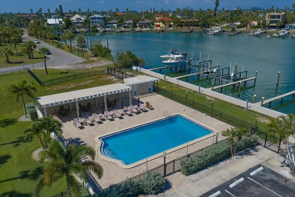 3111 Pass A Grille Way St Petersburg FL 33706