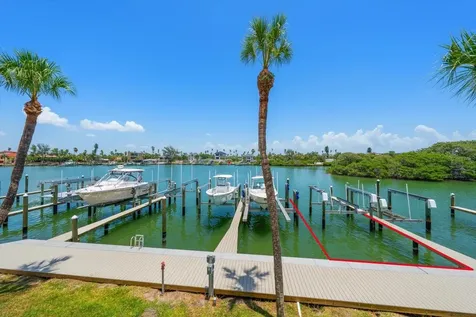 3111 Pass A Grille Way St Petersburg FL 33706