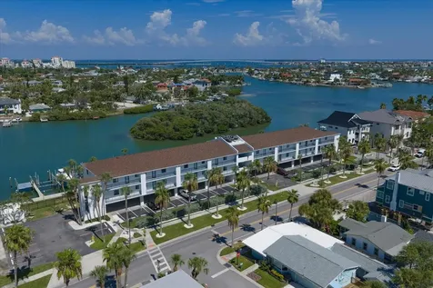 3111 Pass A Grille Way St Petersburg FL 33706