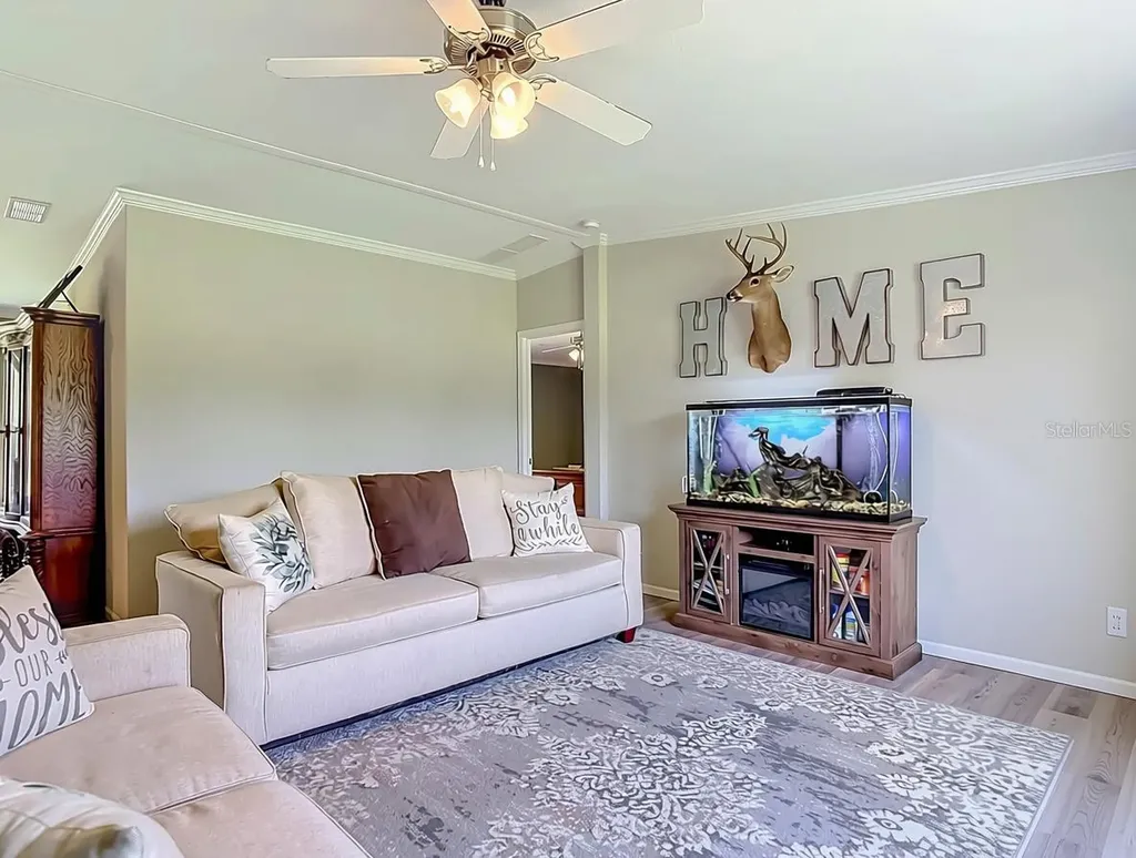 353 Uranus Trail Osteen FL 32764