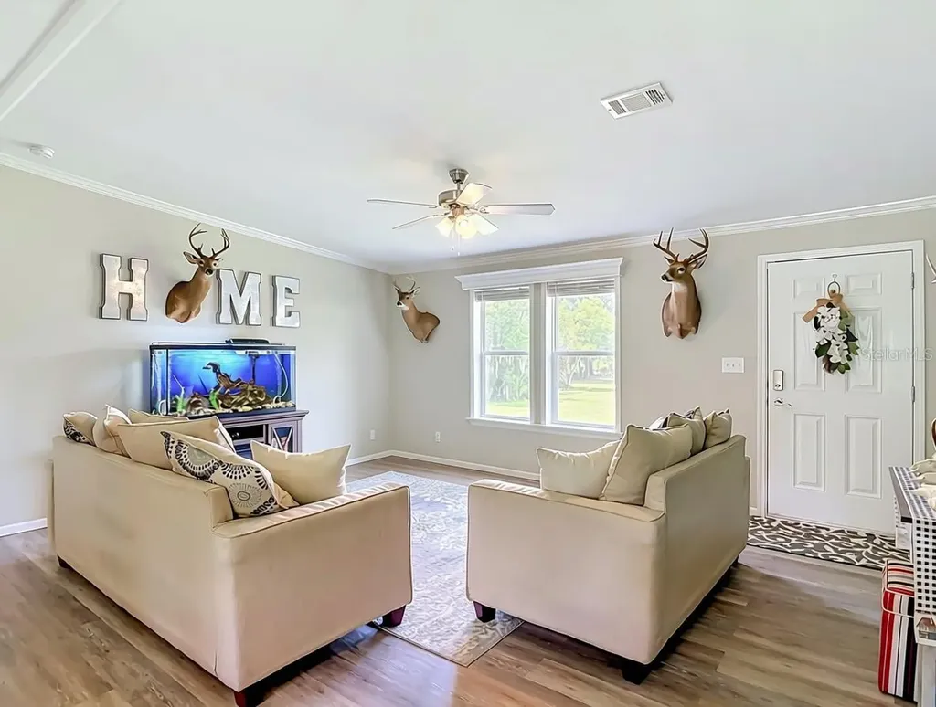 353 Uranus Trail Osteen FL 32764