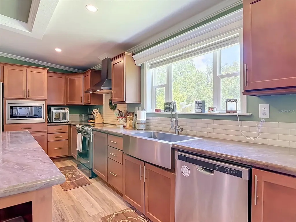 353 Uranus Trail Osteen FL 32764