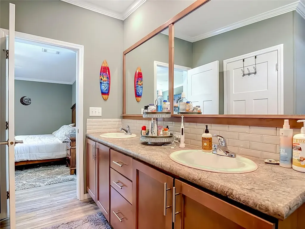 353 Uranus Trail Osteen FL 32764