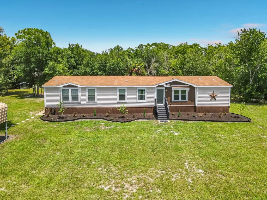 353 Uranus Trail Osteen FL 32764