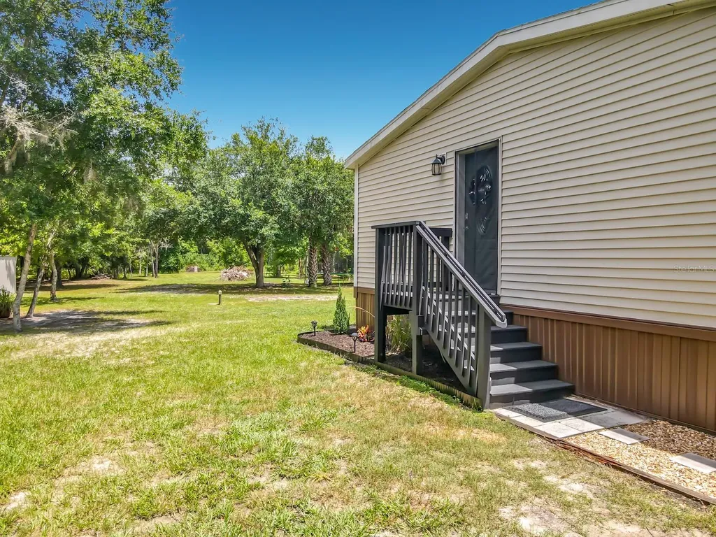 353 Uranus Trail Osteen FL 32764