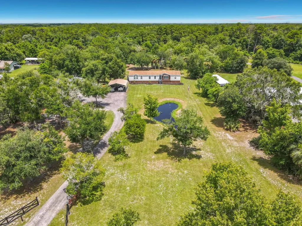 353 Uranus Trail Osteen FL 32764