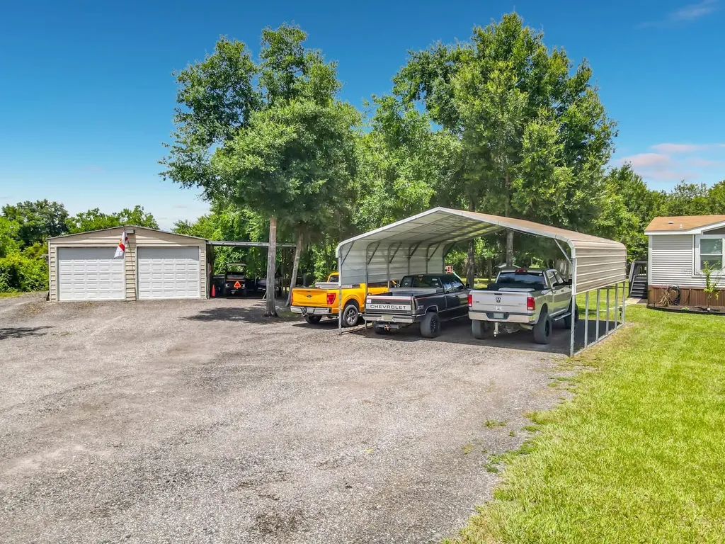 353 Uranus Trail Osteen FL 32764