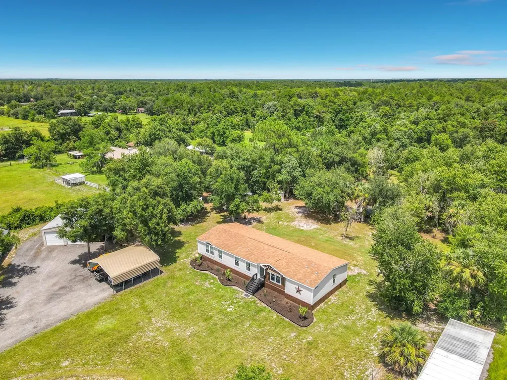 353 Uranus Trail Osteen FL 32764