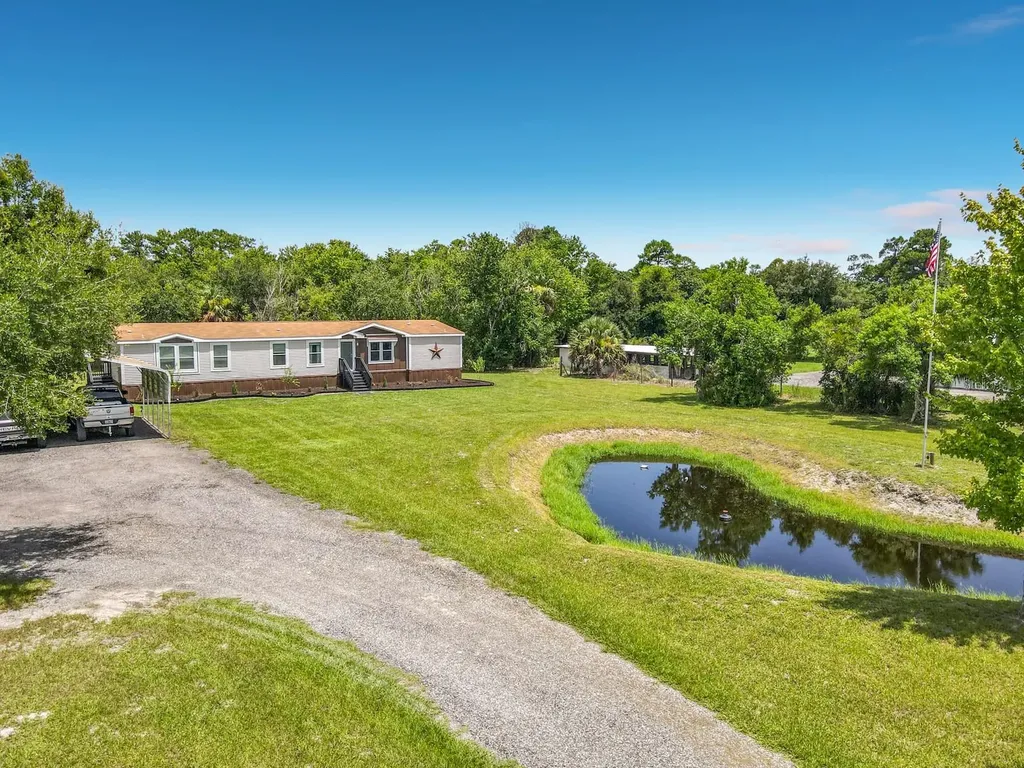 353 Uranus Trail Osteen FL 32764