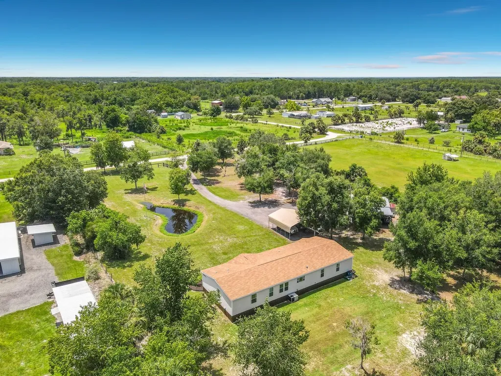 353 Uranus Trail Osteen FL 32764