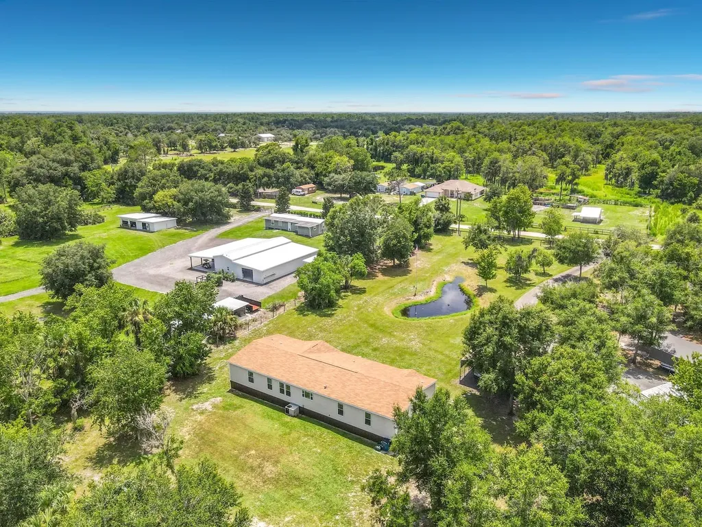 353 Uranus Trail Osteen FL 32764
