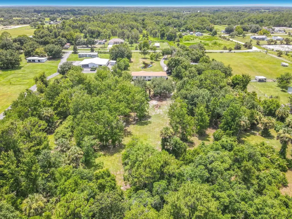 353 Uranus Trail Osteen FL 32764