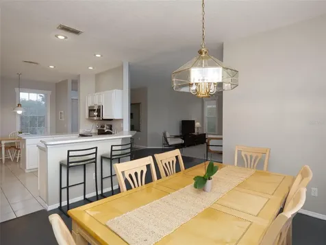 5024 Sturbridge Court Sarasota FL 34238