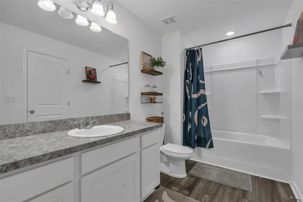 6359 Kay Morgan Lane Gibsonton FL 33534