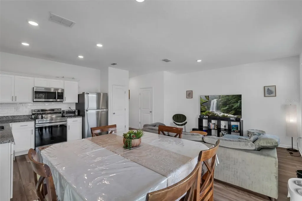 6359 Kay Morgan Lane Gibsonton FL 33534