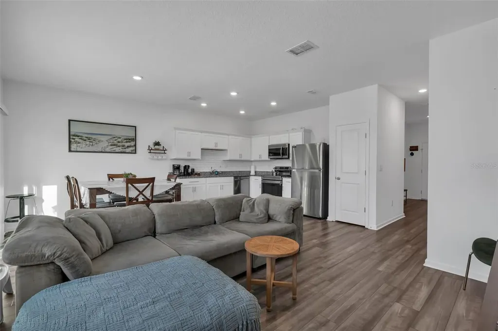 6359 Kay Morgan Lane Gibsonton FL 33534