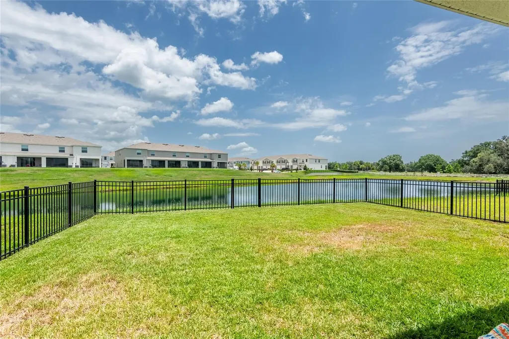3520 Maple Grove Way Plant City FL 33565